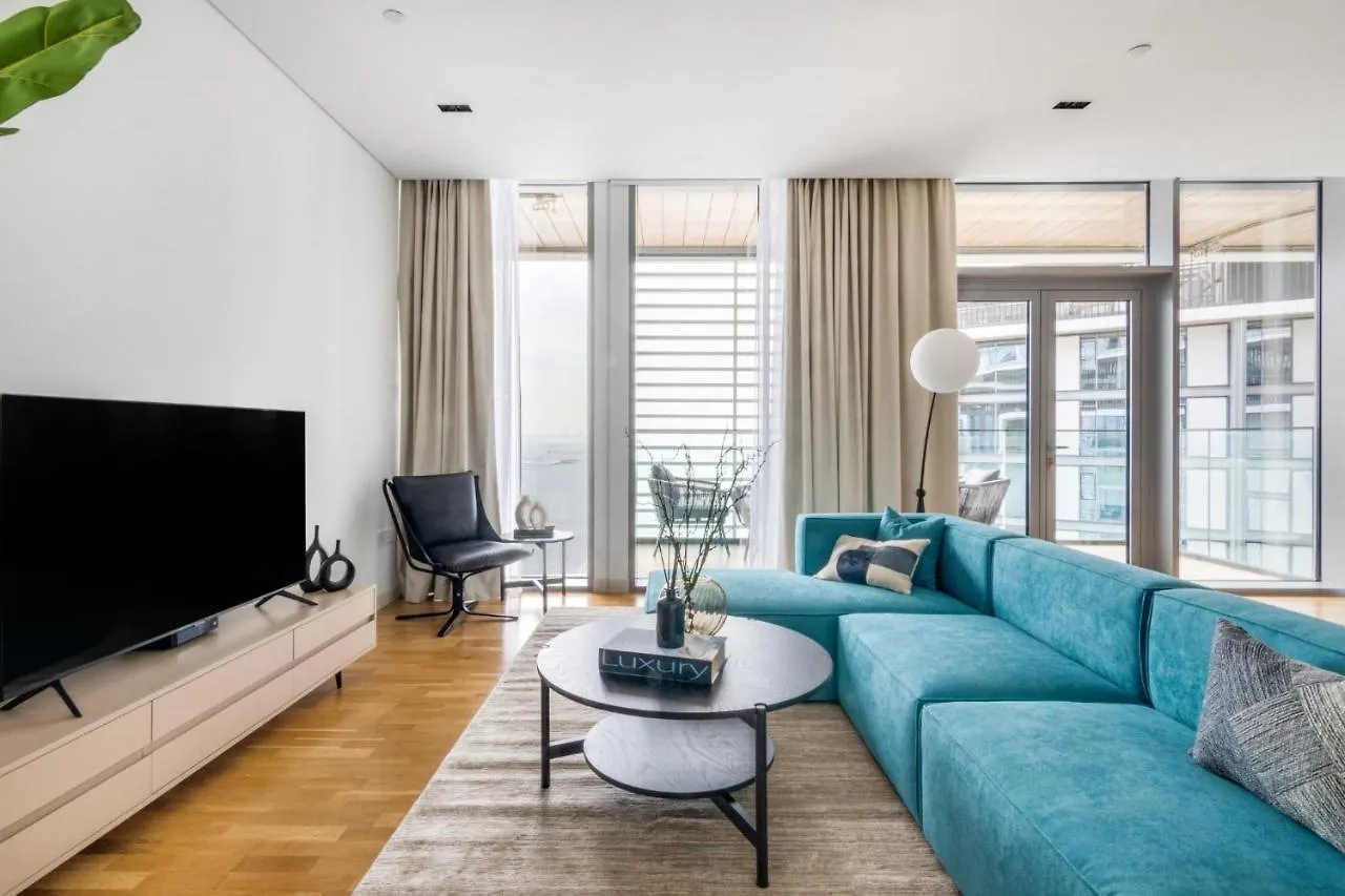 Welcome Home - Bluewaters Brand New 2-Bedroom Дубай 0*,  ОАЭ